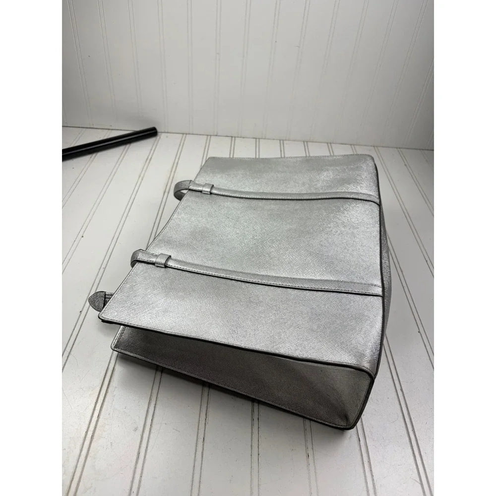Kate Spade Vintage Silver Metallic Saffiano Leather Kenzie Shoulder Bag Purse